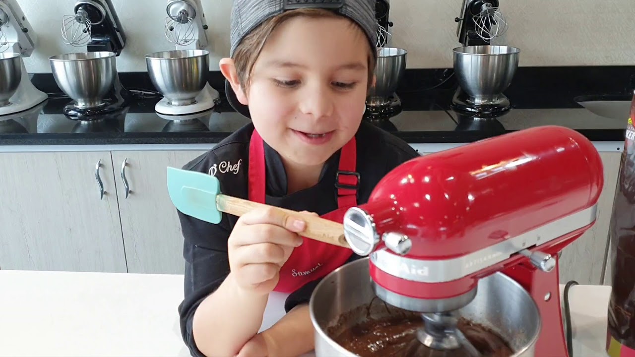 Torta 100% de chocolate con mi batidora kitchenaid - Samuel Pastelerito