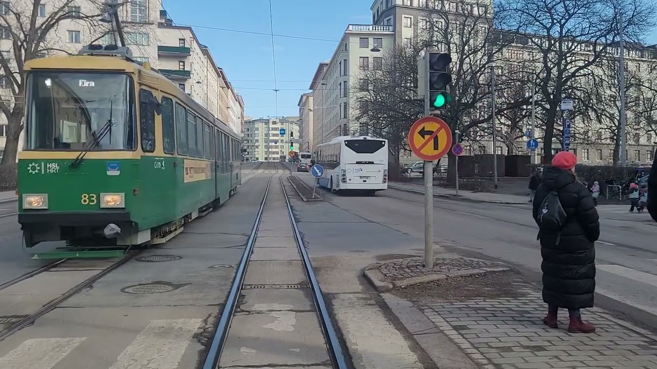 Helsingin raitiolinja 8 Saukonpaasi-Arabia. Helsinki tramline 8. @hslhrt @kaupunkiliikenne @TheTaffu