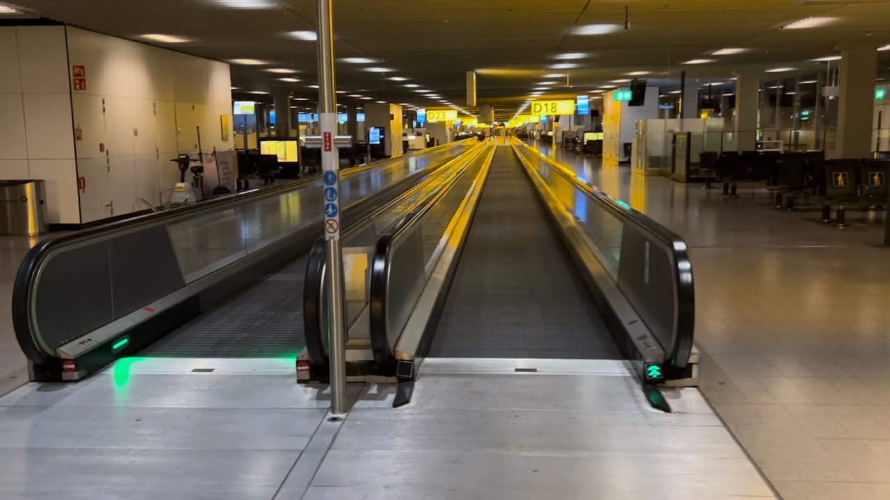 Amsterdam Schiphol Airport - 2x O&K Travelator ride at Gates D22-31 - light Kone Mod