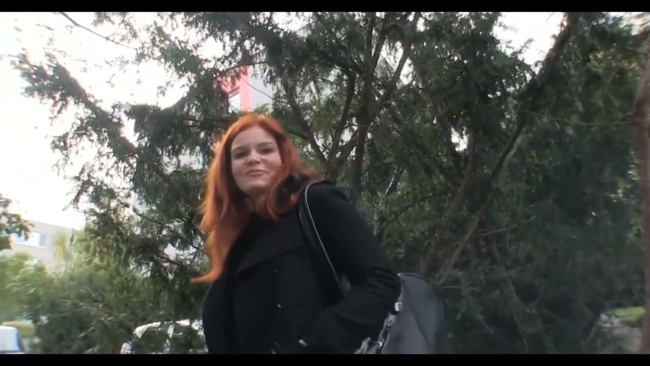 Red haired blond sucks in return of cash