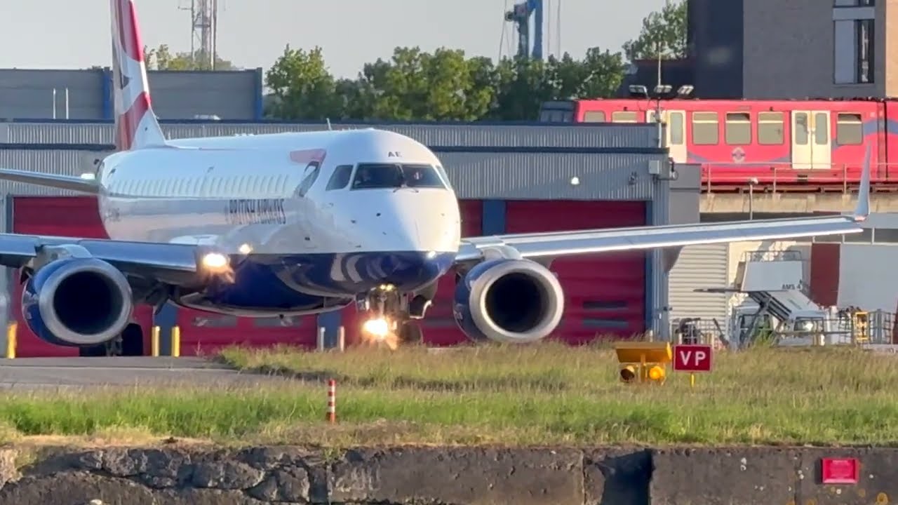 Planes Takeoff and Flying #planespotting #plane #aviation #planes #aviationlovers #aviationdaily