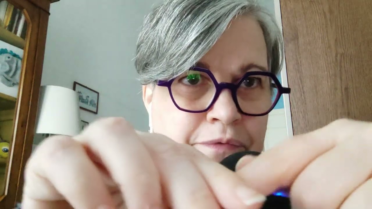 Ecco il tuo trucco gotico spero che ti piaccia Elena