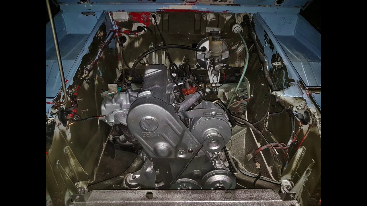 Vw Iltis Unterboden grob reinigen.Motor/Motorraum sauberstrahlen