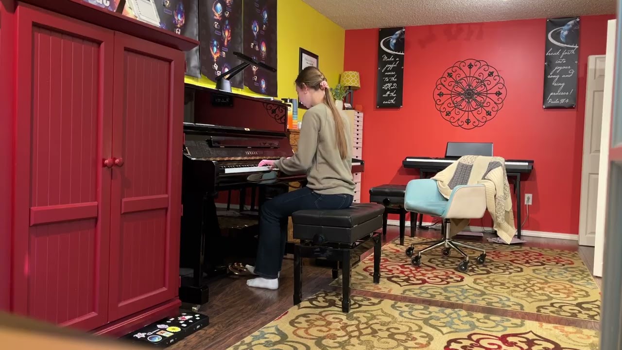 Lainey Plays Polonaise in G Minor