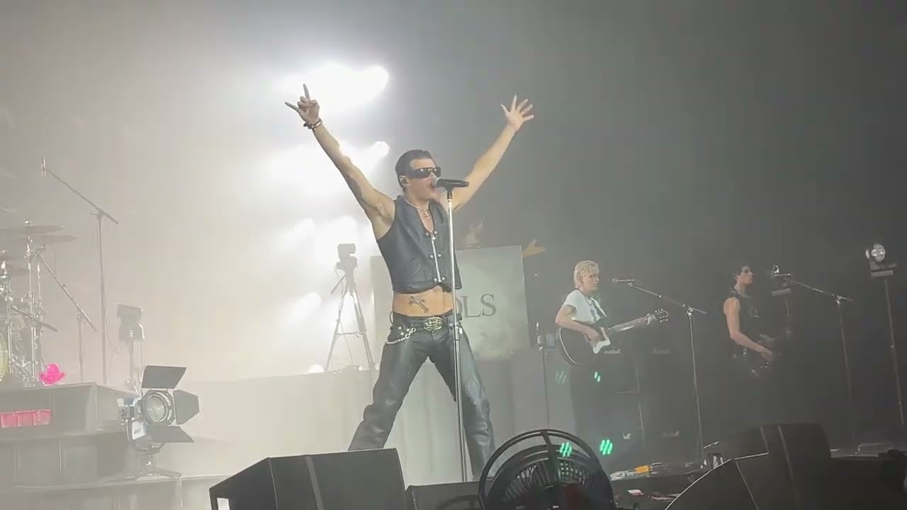 Yungblud, The Hall, Hello 15.10.2025  Full Video
