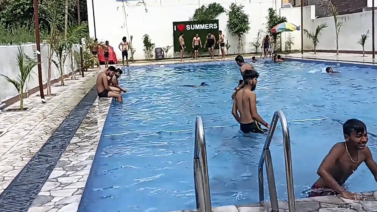 Garmiyo me full swimming pool ke mje....||Summer_King_Miran_Sahib_Pool \\