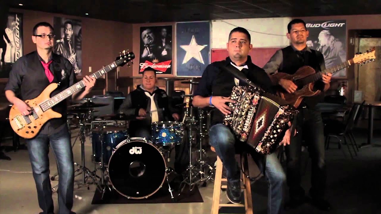 Lucky Joe - Amor Escondido (Official Video)