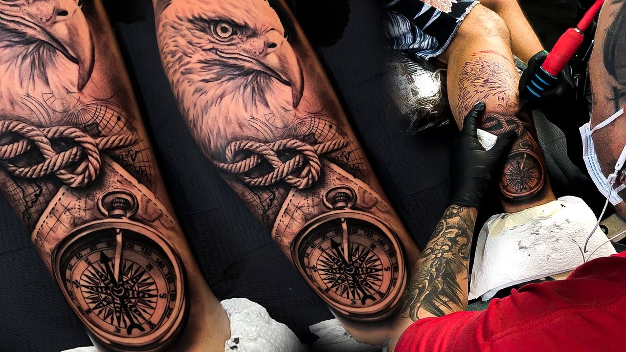 TATTOO DE AGUIA COM BUSSOLA E MAPA .. REALISMO PRETO E CINZA
