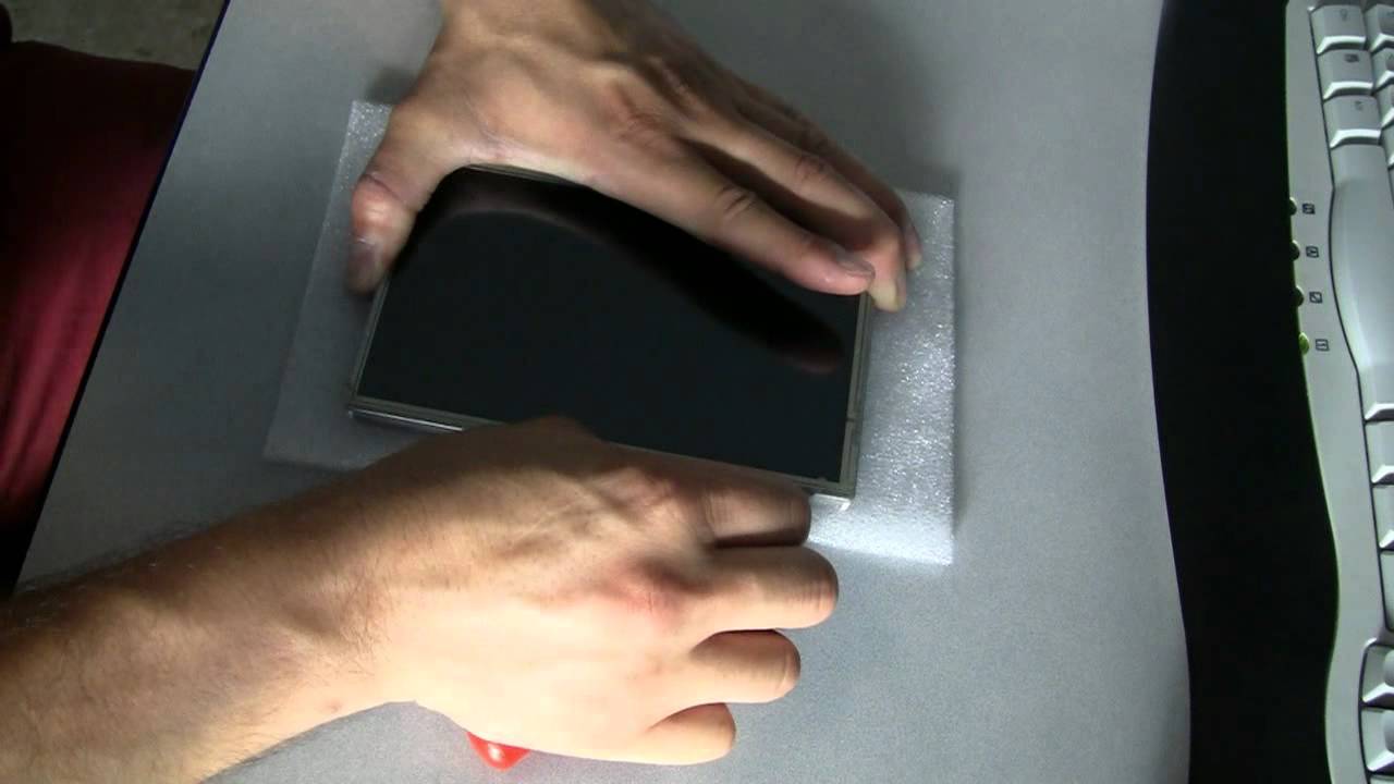 Sostituzione touch screen su LCD 7