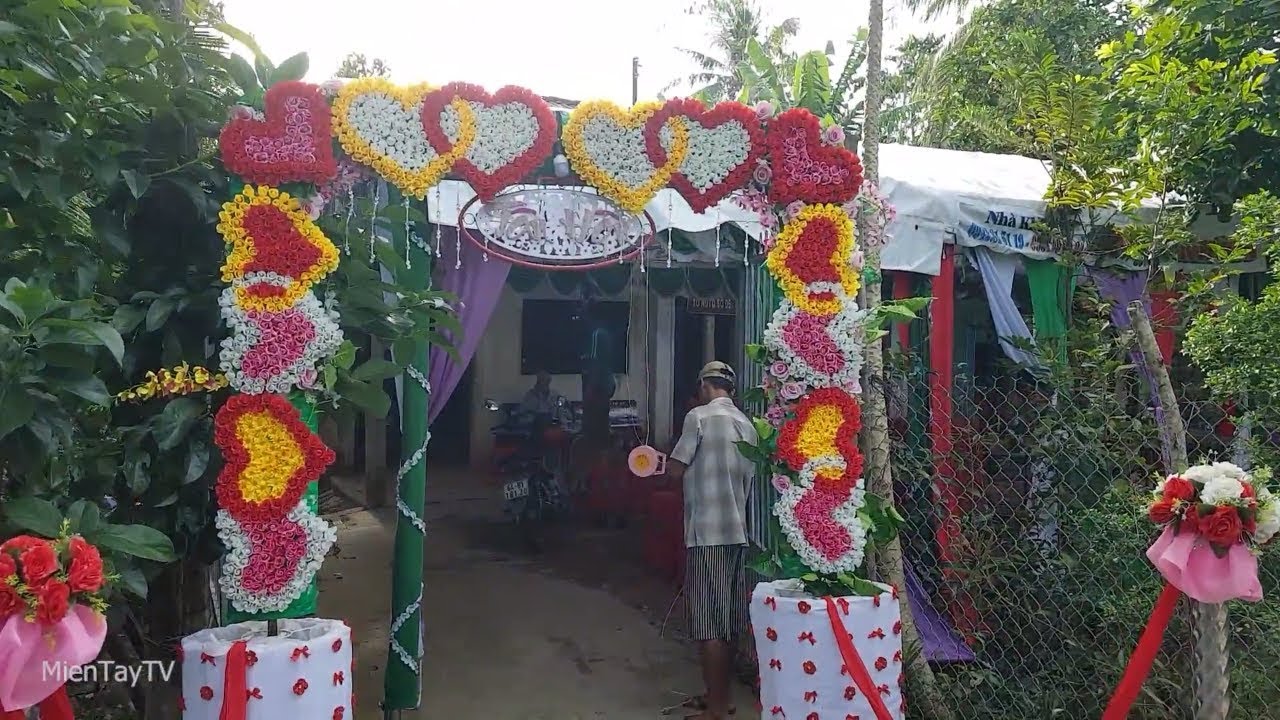 NGÀY NHÓM HỌ, ĐÁM CƯỚI ÚT ĐẠT [Miền Tây TV]