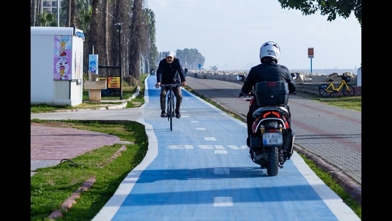 MERSİN BÜYÜKŞEHİR, YÜRÜYÜŞ VE BİSİKLET YOLLARINDA MOTORLU TAŞITLARA GEÇİT VERMİYOR