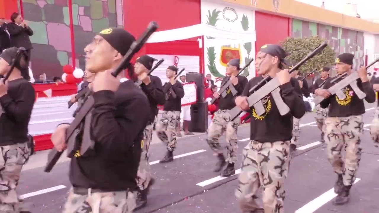 En el penal de Chincha internos desfilan por Fiestas Patrias