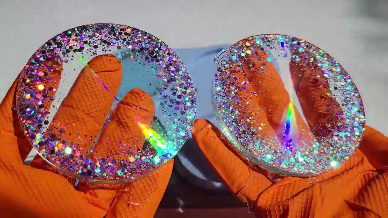 Holographic resin coasters made fast and easy / trying molds and shapes silicone molds