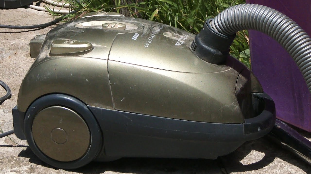 Smash Volta MightyMite Bag Vacuum with Motor Burn Out