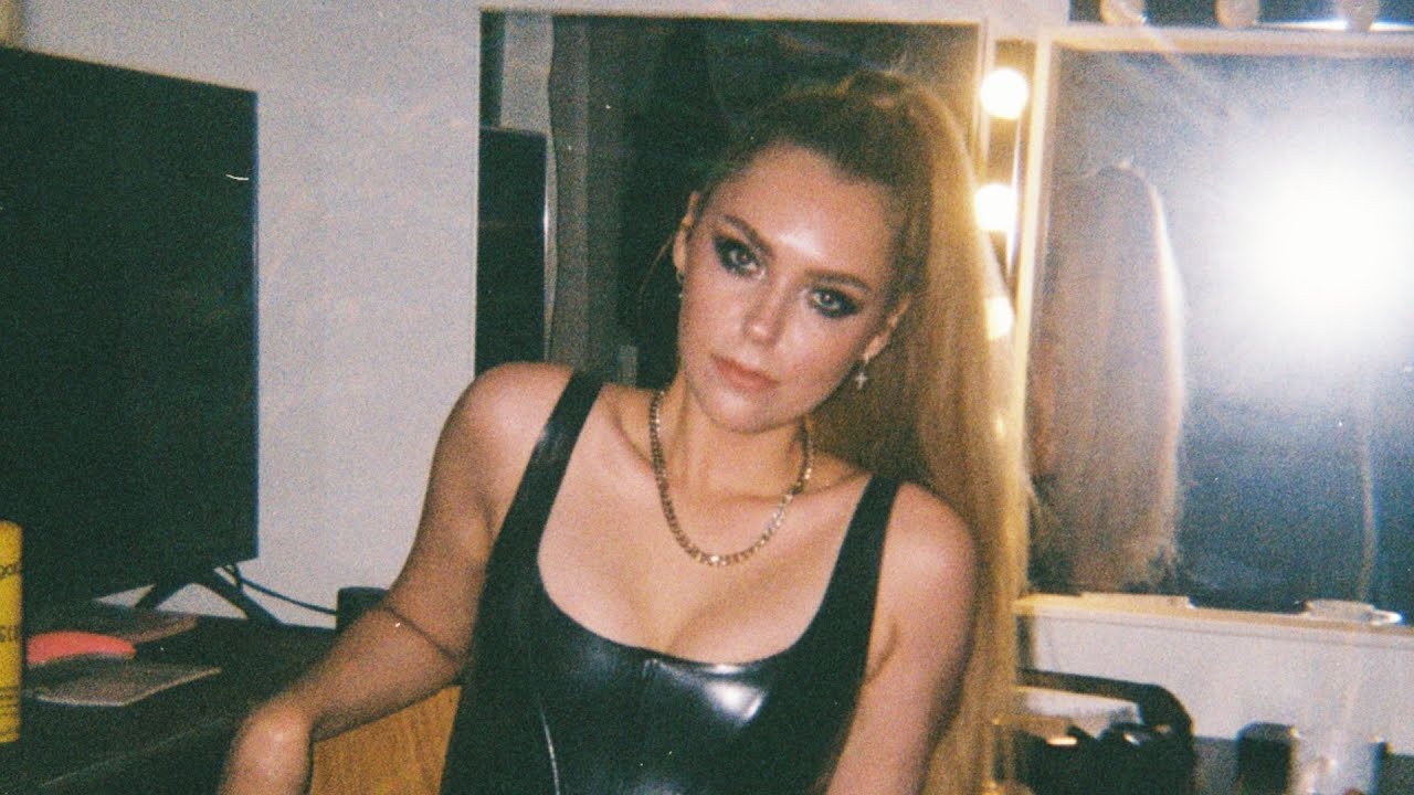 LILY LÖWE - GLITTER & GORE