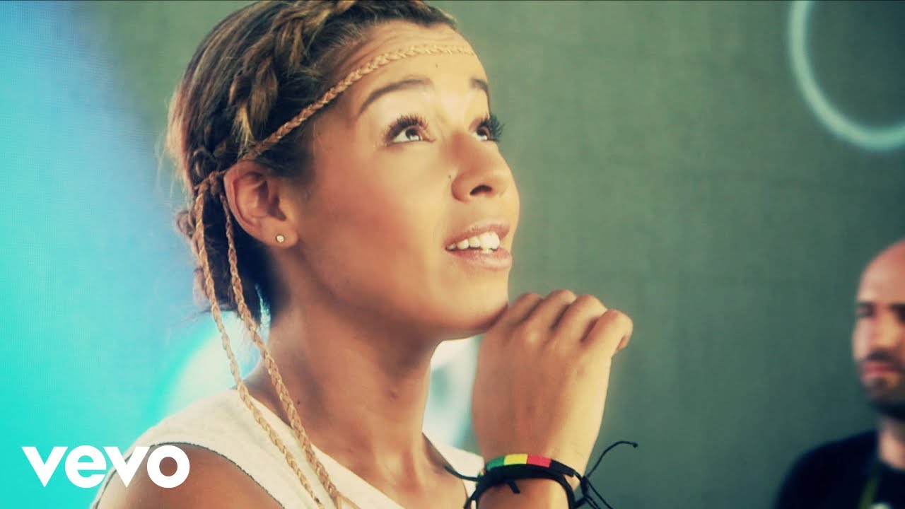 Chimène Badi - Celui Qui Chante