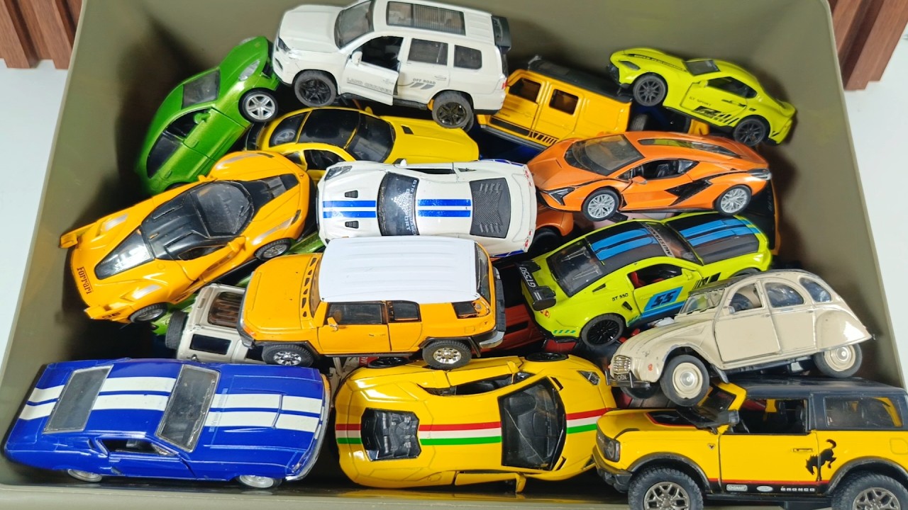 Vamos a elegir coches a escala diecast: Chevrolet Tahoe, Porsche 911 Turbo, Nissan 370Z, Lexus LC500