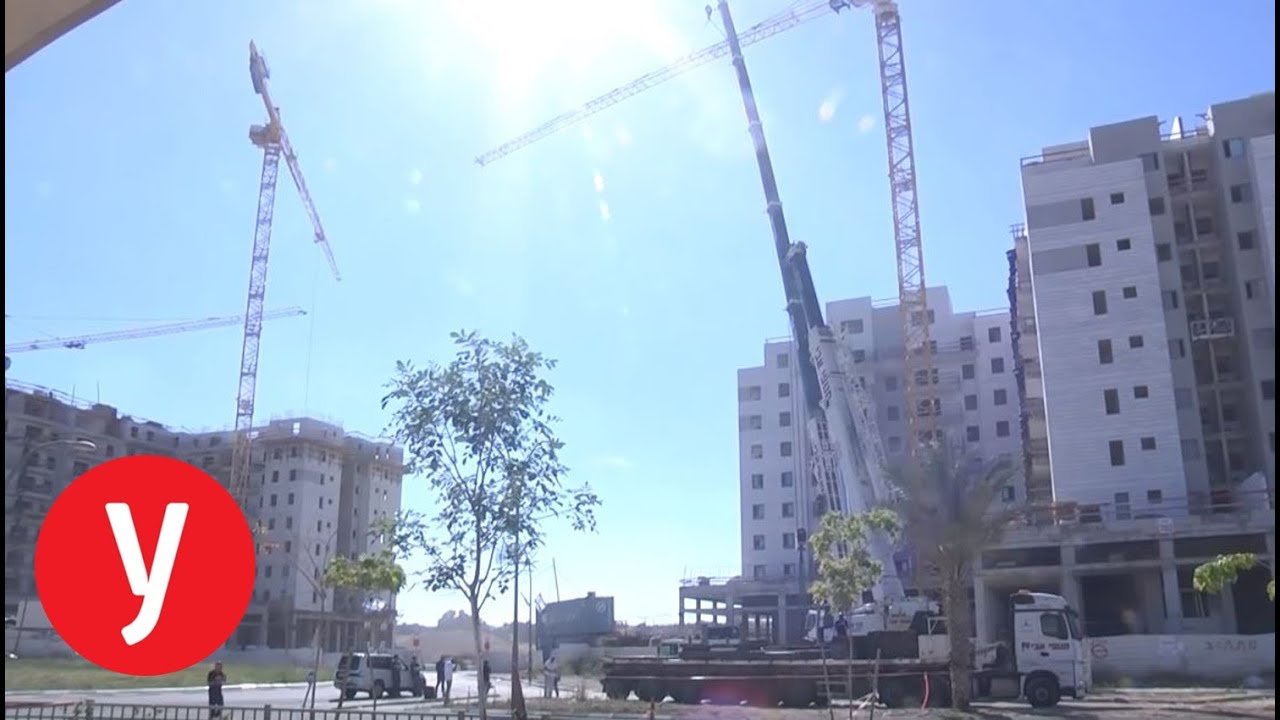 אסון קריסת המנוף ביבנה: פינוי העגורן