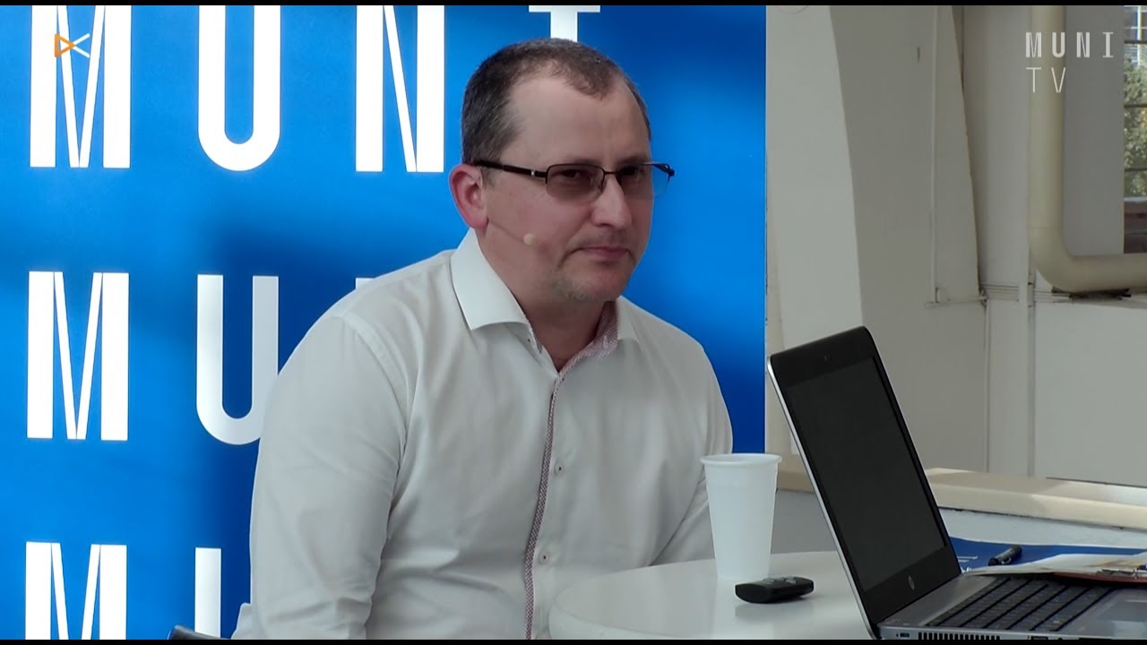 Největší zájem je o studium genetiky, říká děkan PřF Tomáš Kašparovský