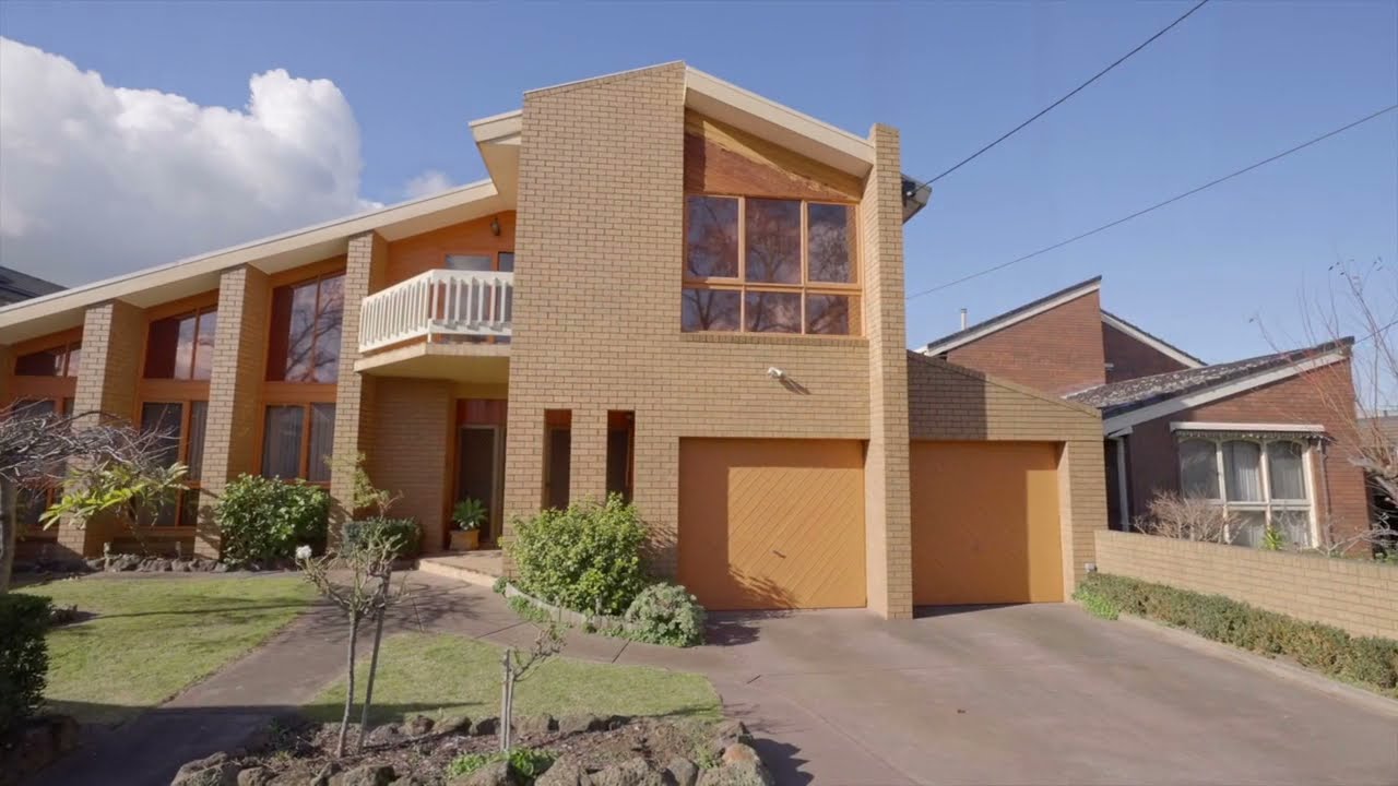 Impressive Family Home of Grand Proportions (12 Nicholson Street, Essendon) - PROPERTY TOUR