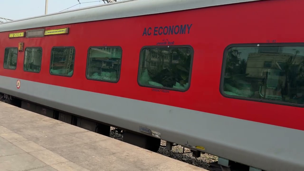 When Timing Fails 😔 | Missing Train 22159 at Mumbai CSMT | Rail Vlog