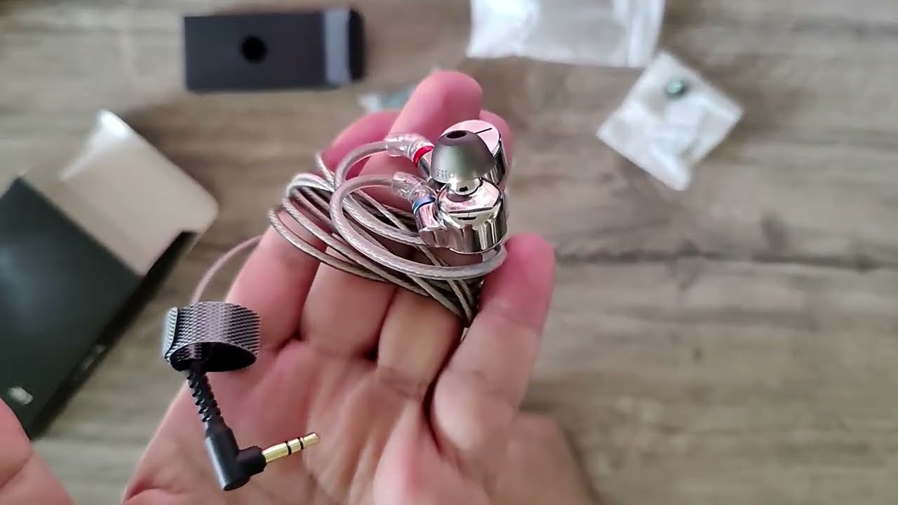 FiiO JD7 Unboxing & FR Graph  -- Best of 2022 under $100?