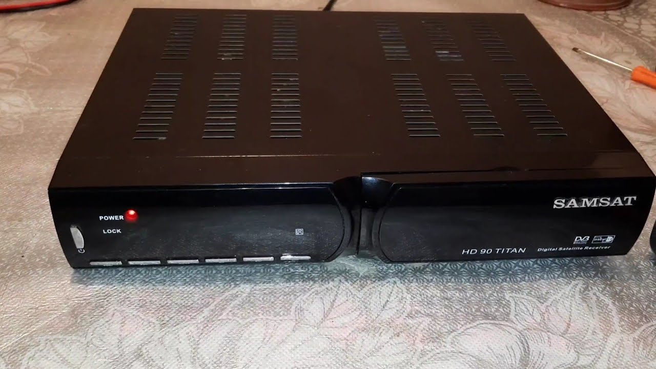 إصلاح جهاز استقبال SAMSAT HD90 TITAN متوقف على اللمبة الحمراء لا يقلع