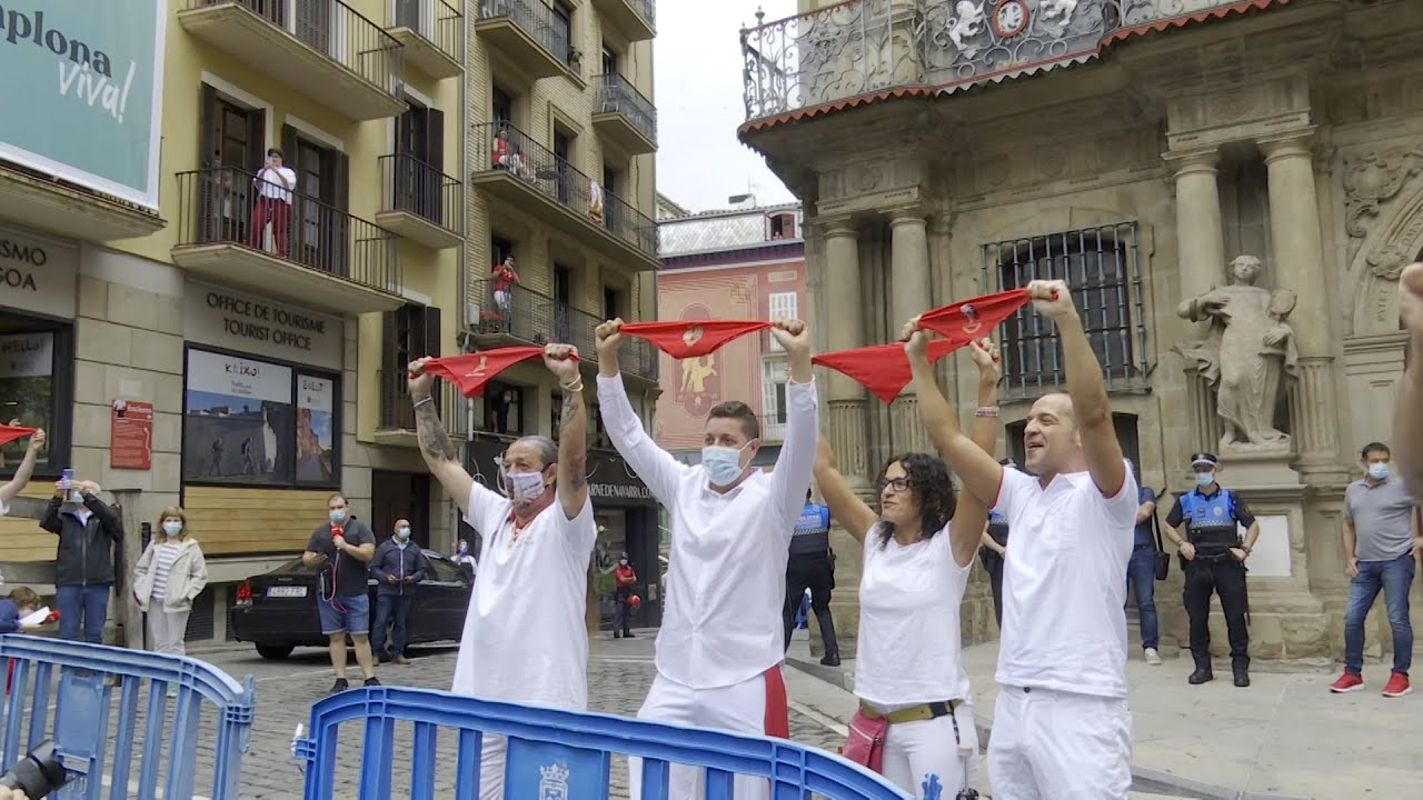 Pamplona vuelve a vivir un 6 de julio sin chupinazo de Sanfermines
