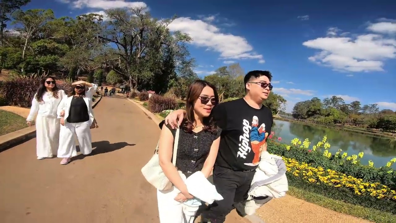 ကန်တော်ကြီးမှာ လျှောက်လည်ကြမယ်