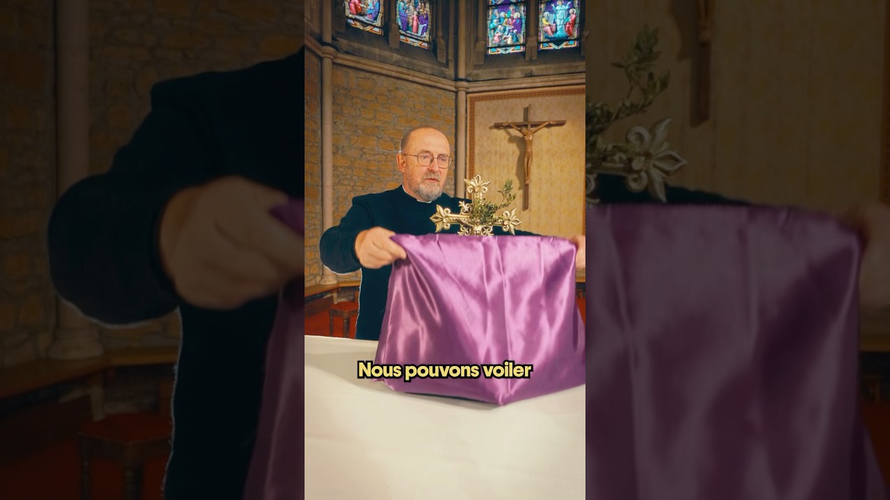 Le voile sur les statues pendant la Semaine Sainte #car&ecirc;me #paques #catholique #religion