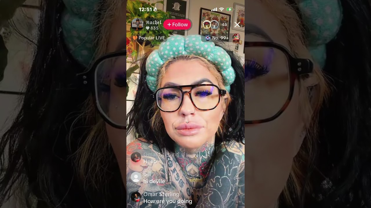 Прямая трансляция в TikTok с татуированной моделью 😍 (12.11.25)