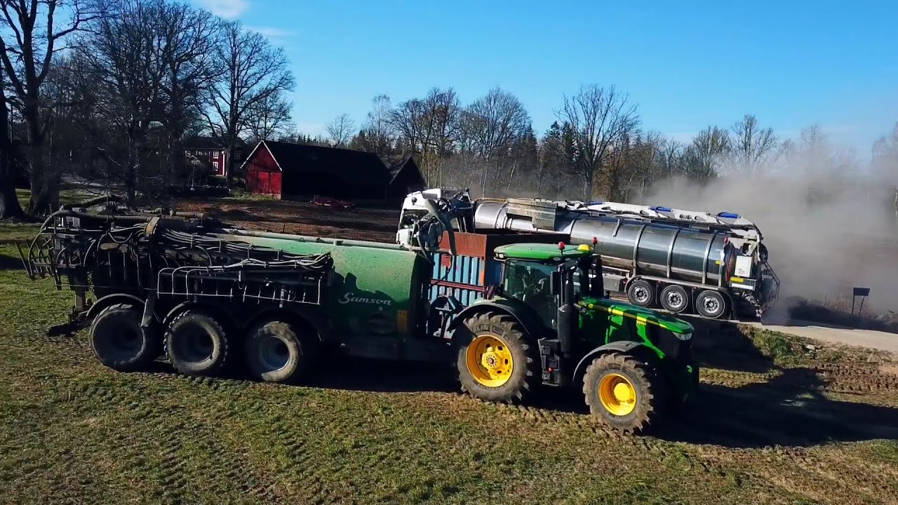 Spreading manure in Sweden, Hycklehults gård