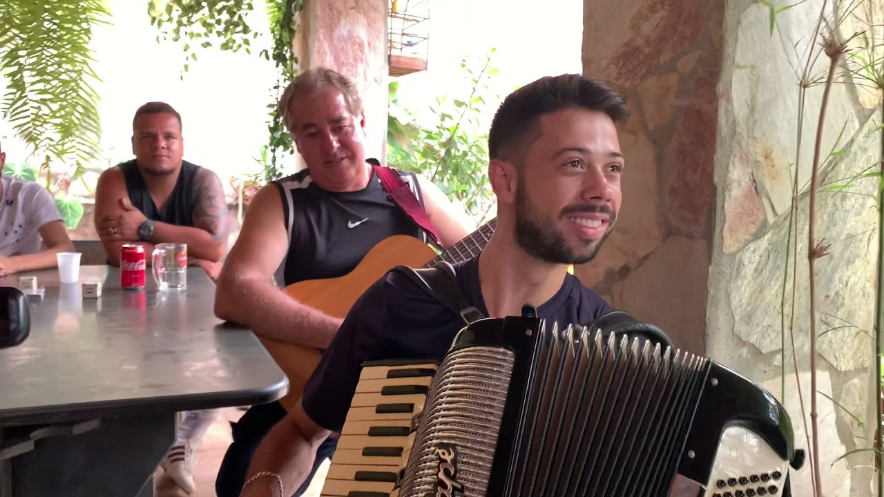 Fazenda São Francisco - Gustavo Neves Acordeon , Rafael Pestana Cantor e Wellington Bass