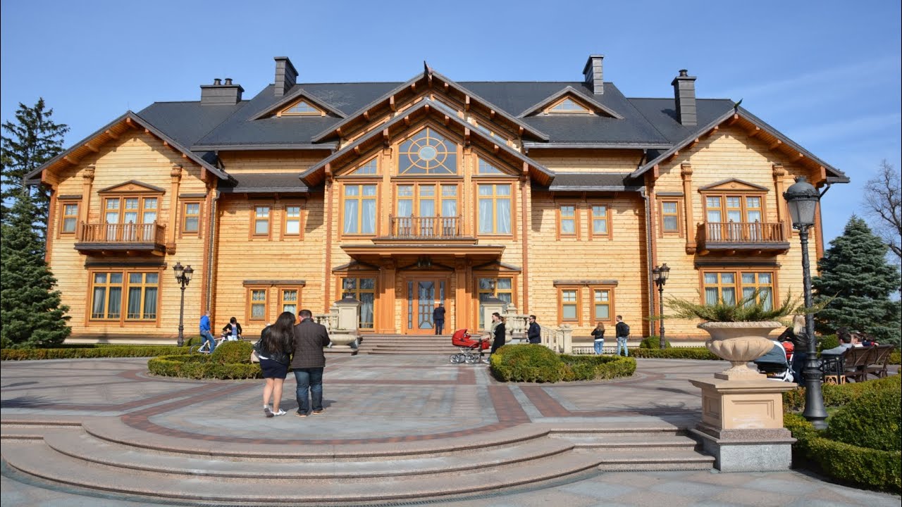 Rezydencja Janukowycza UKRAINA - Yanukovych Residence Ukraine - Резиденция Януковича Межигорье