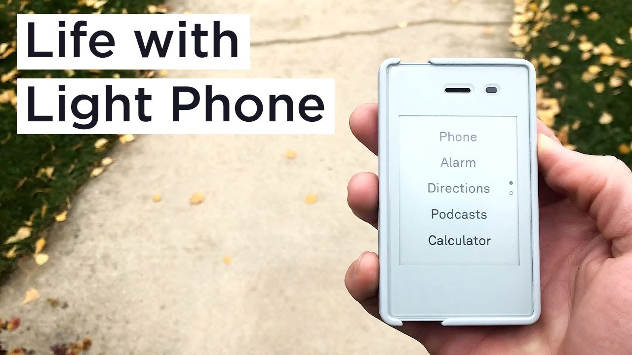 A day in the life with the Light Phone II (dumbphone)