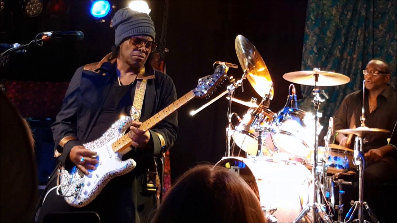 Jesse Johnson - Guitar solo finale at Bunker's Music Bar & Grill, Minneapolis, MN 4/20/17