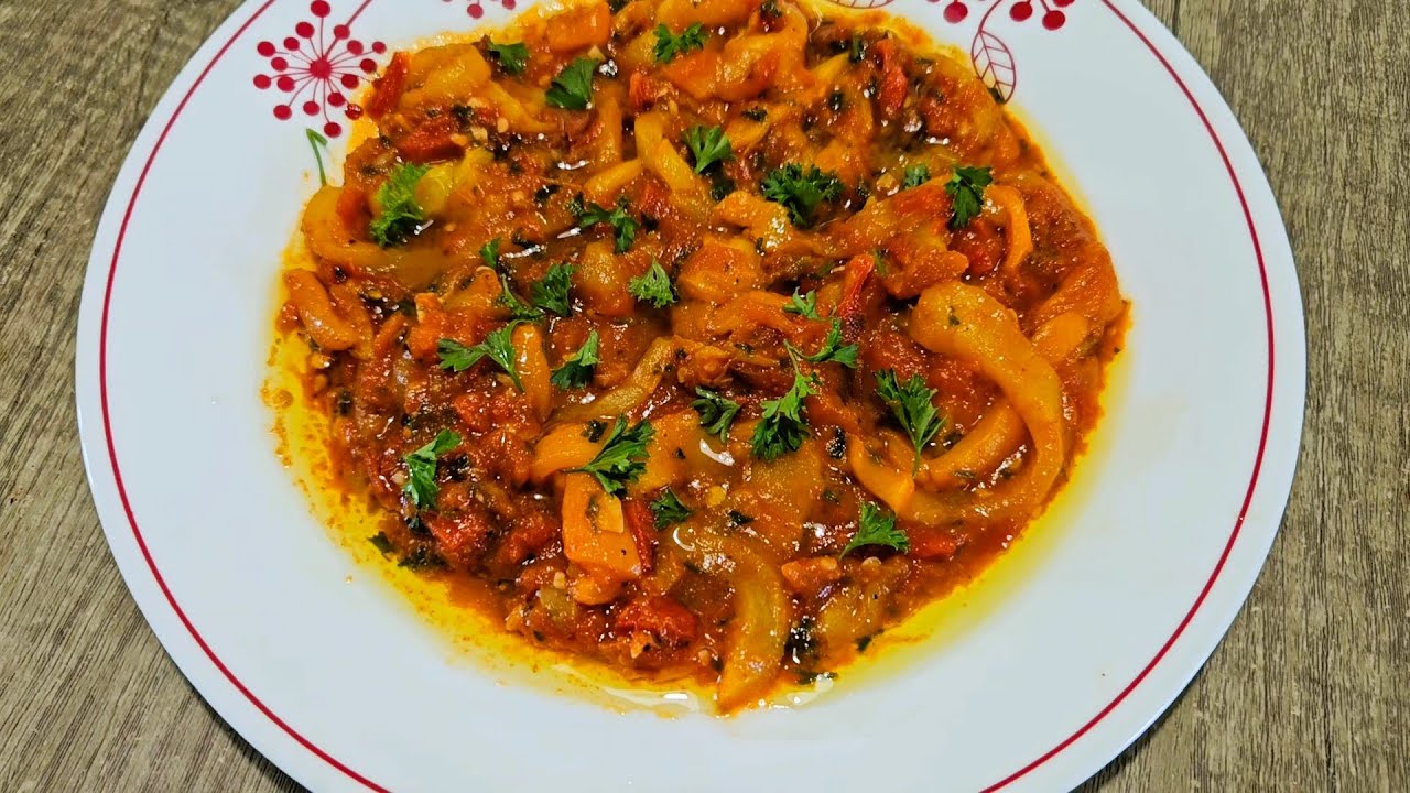 Taktouka (Salade de poivrons rôtis/Grilled peppers salad) - Recette marocaine (eng sub)