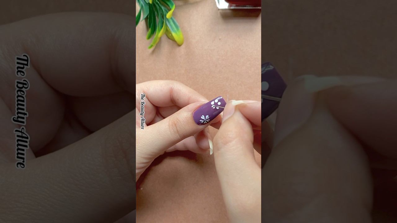 ✨💅Easy safety pin nail art hack #nailart2025 #shorts #shortvideo