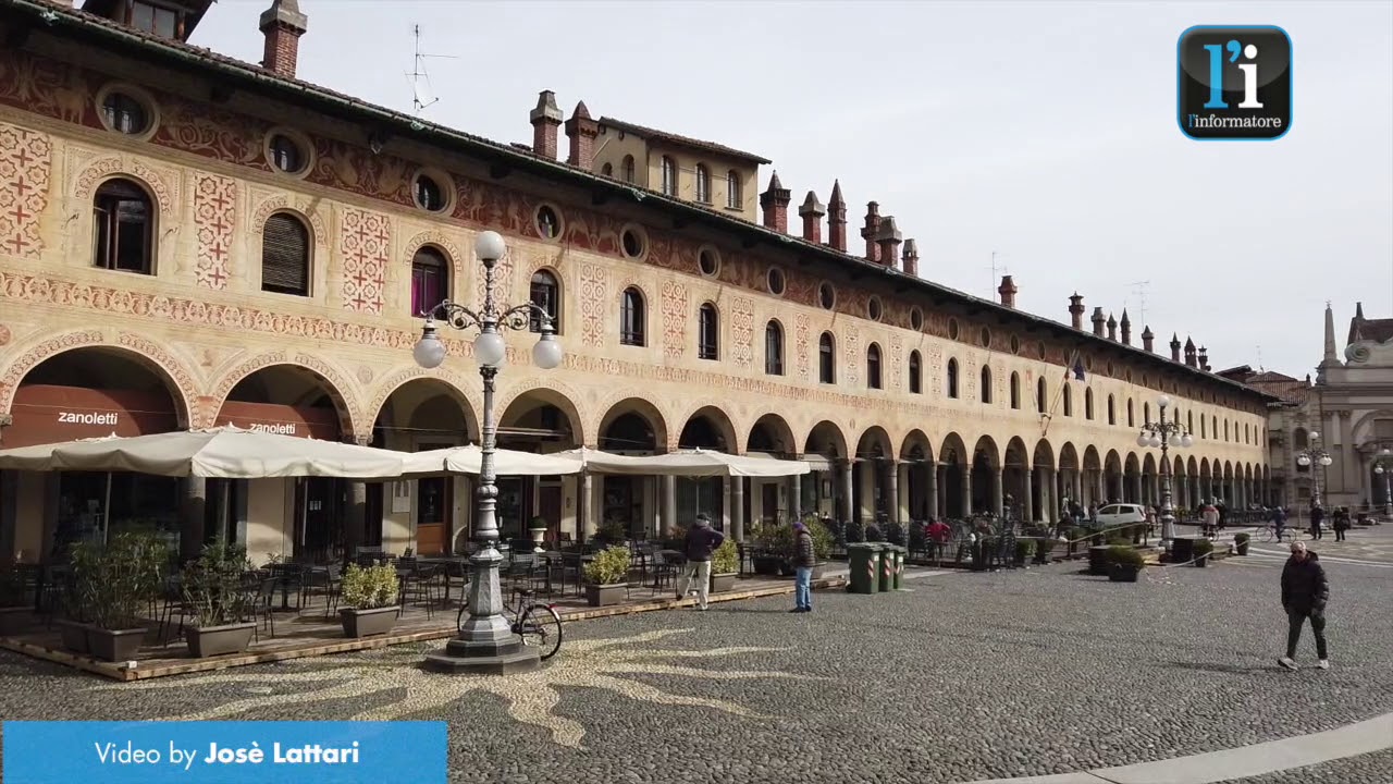 Vigevano, viaggio in una città semi-deserta