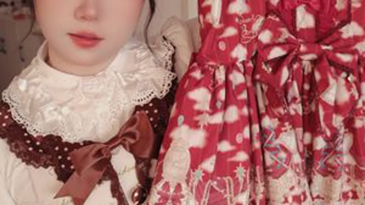 LolitaX超级适合圣诞节的水晶熊测评来啦~ 这期是期待已久的水晶熊测评~早就听说这家店码数很适合大码娘还有检测报告！到手之后感觉真的还蛮值得的，虽然是全素鸡但是收腰效果可以的！感觉大码姐妹...