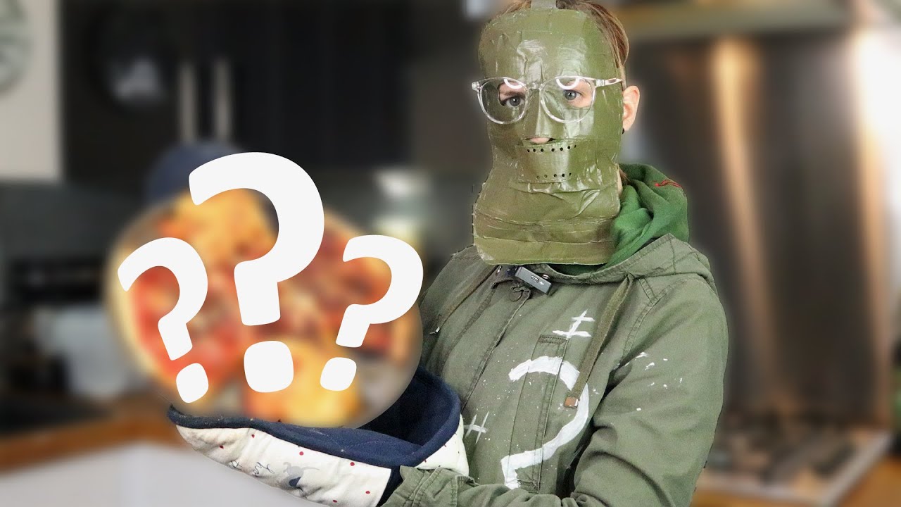 The Riddler makes Little Caesar's Batman Calzony Pizza - Cooking in Cosplay