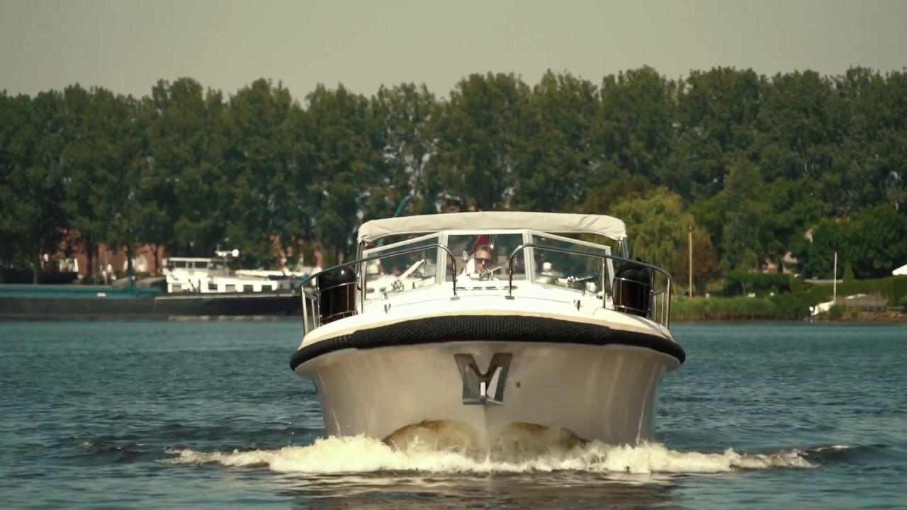 Intercruiser 29 - the most popular award winning cruiser in the range