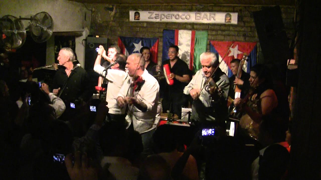 ALFREDO DE LA FE CON LA CALI CHARANGA EN ZAPEROCO 20 AÑOS