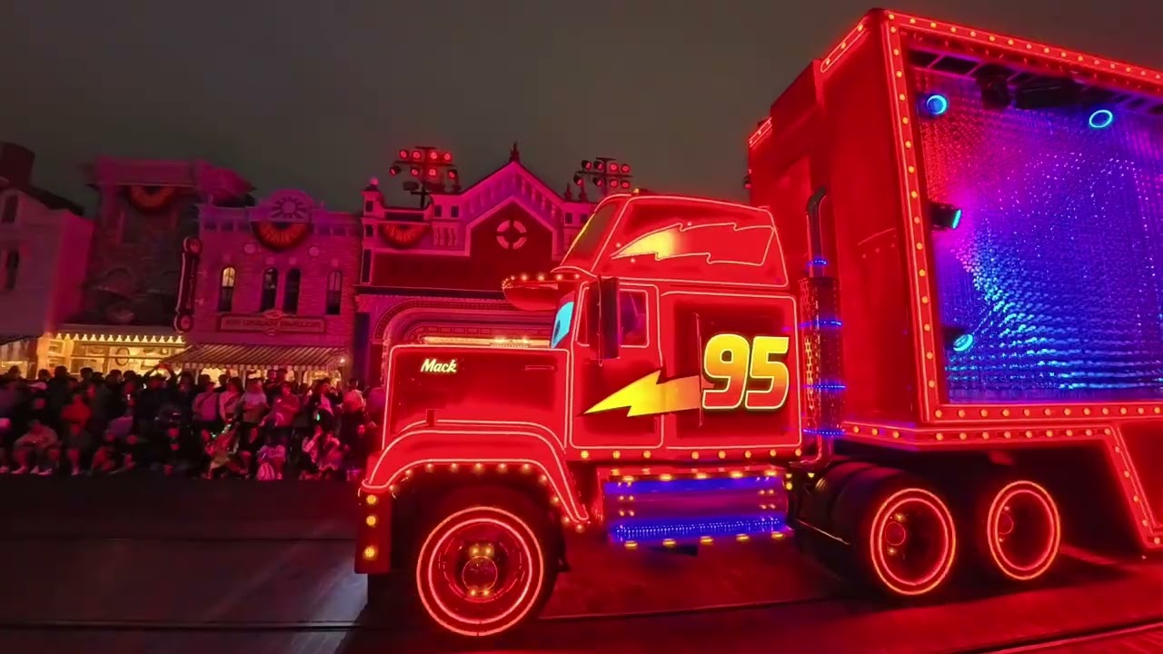 Paint The Night Electrical Parade - 4K POV - Disneyland California