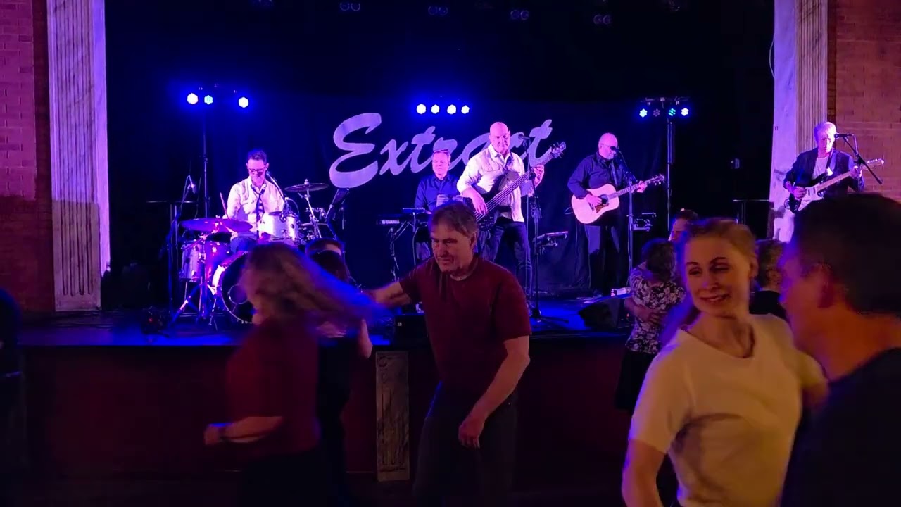 Extract.  Ett nytt härligt band