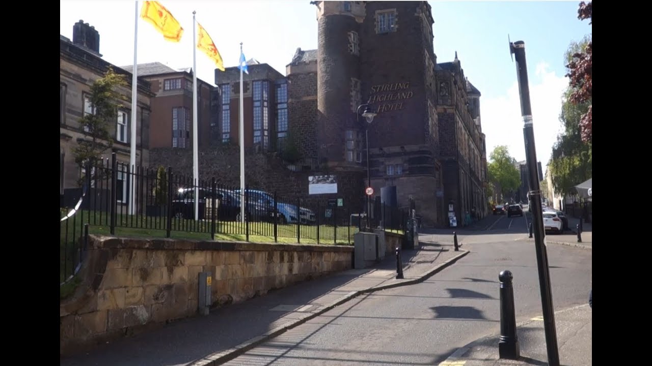 Мы остановились в отеле Stirling Highland.