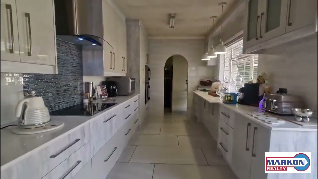Spectacular Family Home for Sale in Petersfield Extension, Springs!