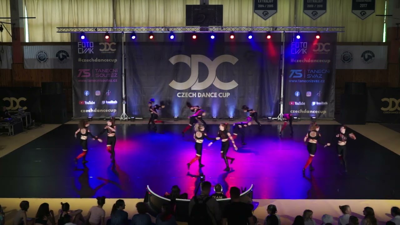 33. Taneční skupina DEMO - Toxic