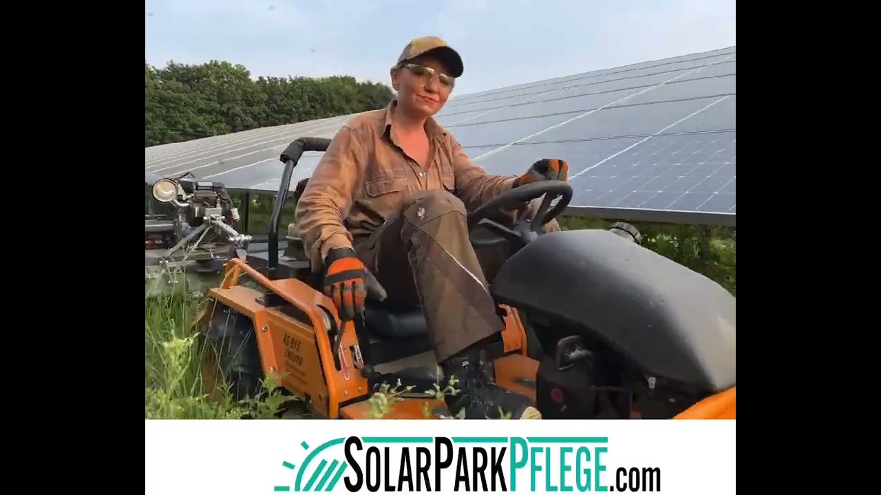 Solarpark Grünpflege   ATV Mähwerk   - Honda IGX 800
