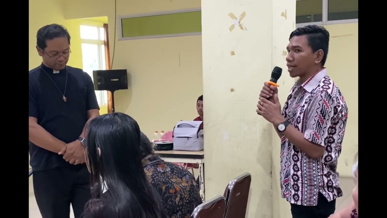 Pembinaan Lektor Paroki Keluarga Kudus Pontianak, di aula utama Paroki, 14/9/2025
